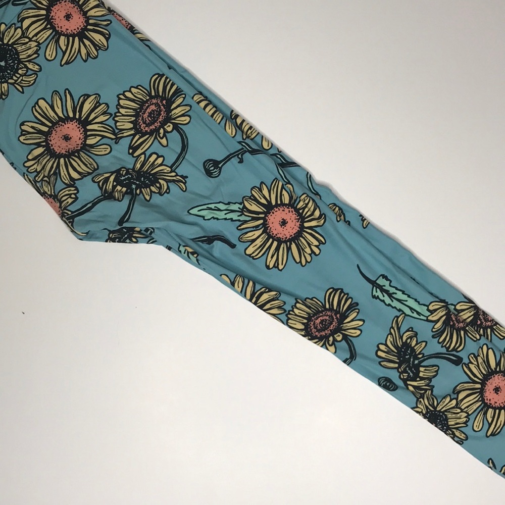 Lularoe OS sunflower leggings